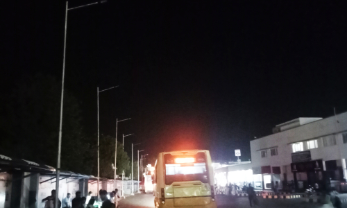 ஒளிராத மின்விளக்குகள் ஒளிராத மின்விளக்குகள்