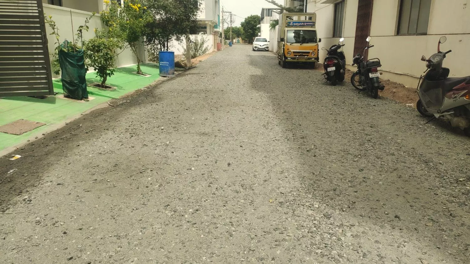 கிடப்பில் போடப்பட்ட சாலைப்பணி கிடப்பில் போடப்பட்ட சாலைப்பணி