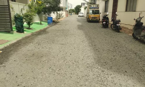 கிடப்பில் போடப்பட்ட சாலைப்பணி