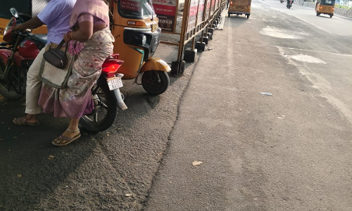 பயணிகள் சிரமம் பயணிகள் சிரமம்