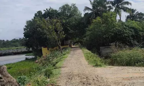தடுப்புச்சுவர் தேவை