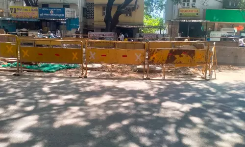 ஆமைவேக வடிகால் பணி ஆமைவேக வடிகால் பணி