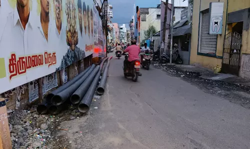 குழாய்களால் போக்குவரத்துக்கு இடையூறு குழாய்களால் போக்குவரத்துக்கு இடையூறு