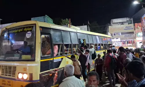 கூடுதல் பஸ்கள் இயக்க வேண்டும் கூடுதல் பஸ்கள் இயக்க வேண்டும்