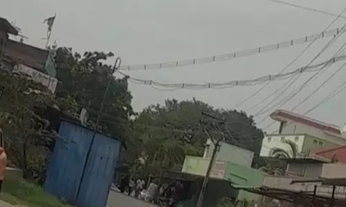 குடிநீர் சுத்திகரிப்பு நிலையத்தை அகற்ற வேண்டும் குடிநீர் சுத்திகரிப்பு நிலையத்தை அகற்ற வேண்டும்