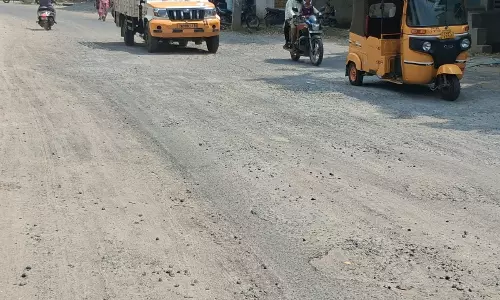 சாலை சீரமைக்கப்படுமா?